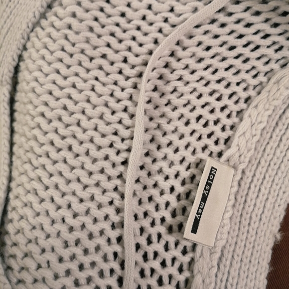 Sweater - Picture 2 of 2